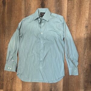 Bonobos Blue Dress Shirt with Pointed Collar and Buttoned Cuffs